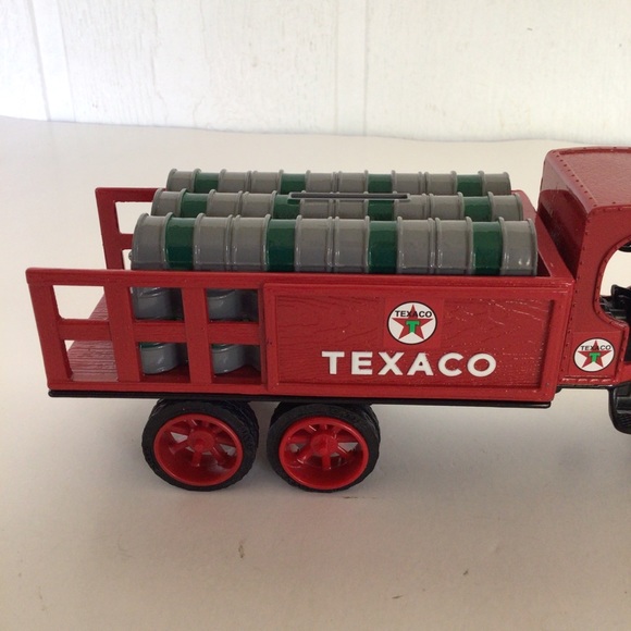 VINTAGE ERTL TEXACO FUEL TRUCK COIN BANK NWT - Picture 7 of 16